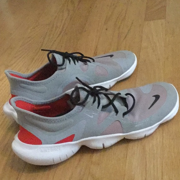 Nike Free Run Shoes - Picture 2 of 4